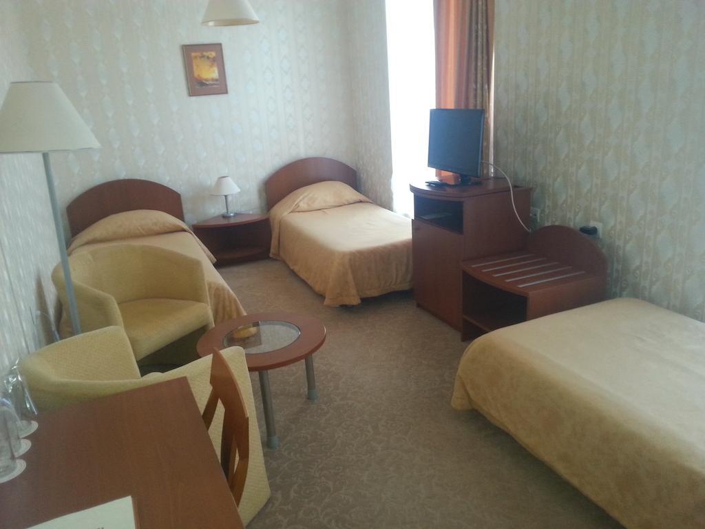 Hotel Perperikon Kŭrdzhali Pokoj fotografie